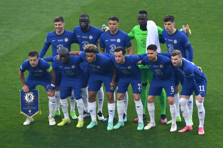 官方：拜仁女足中场齐焦蒂-奥尔默加盟曼联女足，双方签约2年（曼联女足官宣签下拜仁女足中场齐焦蒂-奥尔默，合同两年）