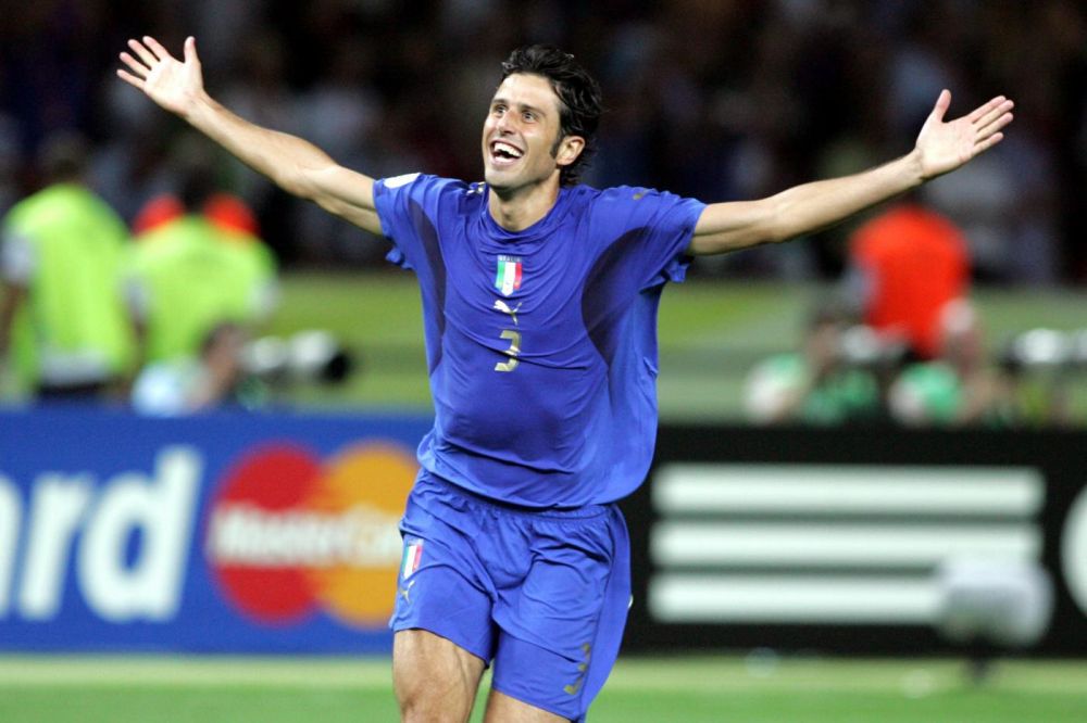 西媒：巴萨对阿拉维斯门票系统崩溃，球迷高喊反拉波尔塔口号（西媒：巴萨对阵阿拉维斯售票系统宕机，球迷高呼反拉波尔塔口号）