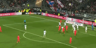 意超杯决赛那不勒斯vs博洛尼亚首发：霍伊伦、麦克托米奈出战（意超杯决赛：那不勒斯对博洛尼亚首发出炉，霍伊伦、麦克托米奈进入先发）