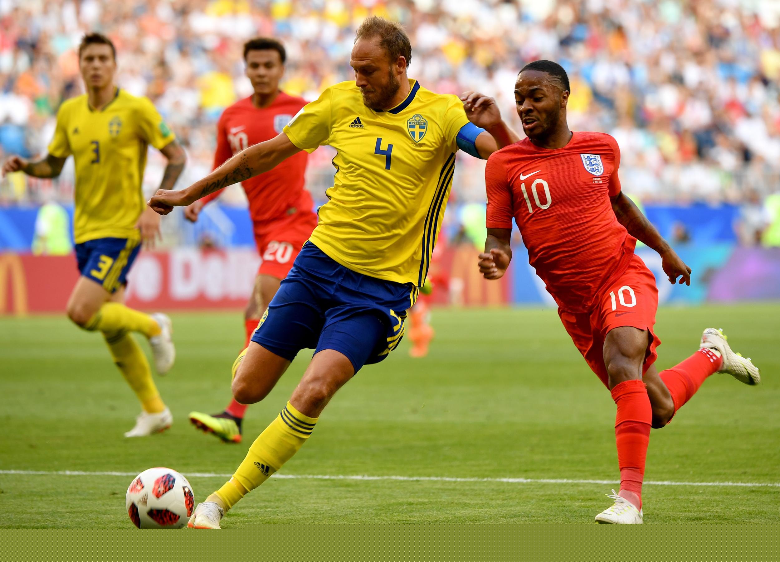 内雷斯灵光闪现，霍伊伦进球嗅觉敏锐，那不勒斯敲开胜利之门！（内雷斯灵感闪耀，霍伊伦把握良机，那不勒斯赢得三分！）