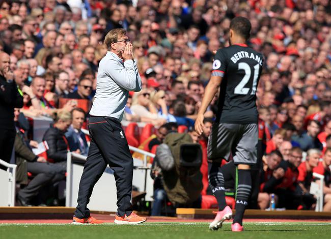 历年中超金靴：武磊34球傲视群雄，法比奥28球独享本赛季金靴（中超金靴回顾：武磊34球一骑绝尘，法比奥28球加冕本季射手王）