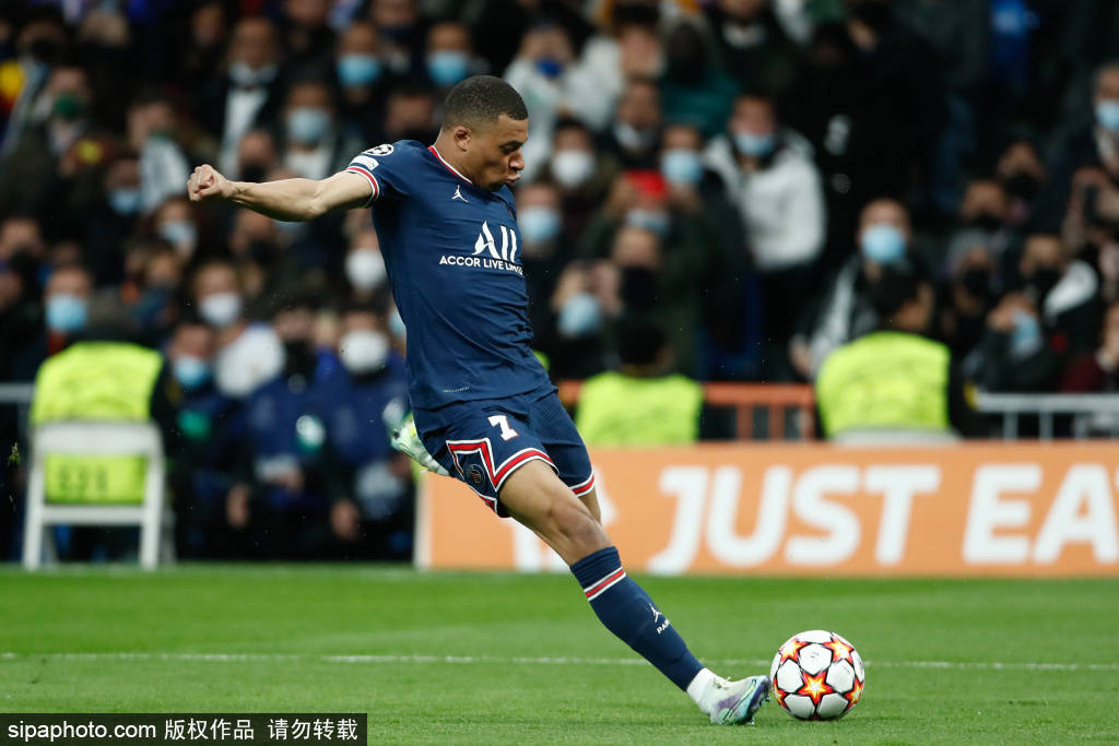 阿布拉汗总结2025：谢谢这一年的滚烫，谢谢所有“我们”（阿布拉汗2025年终盘点：致敬这一年的炽热，感谢所有的我们）