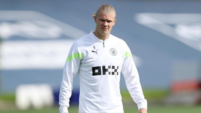 巴黎圣日耳曼内马尔助攻姆巴佩破门（内马尔送妙传，姆巴佩为巴黎圣日耳曼破门）