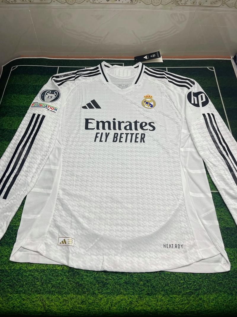 2025／26赛季英超：维拉近11场10胜1负！他们会成为第二个莱斯特城奇迹吗（英超2025／26：维拉近11战10胜1负，他们能复制莱斯特城的奇迹吗？）