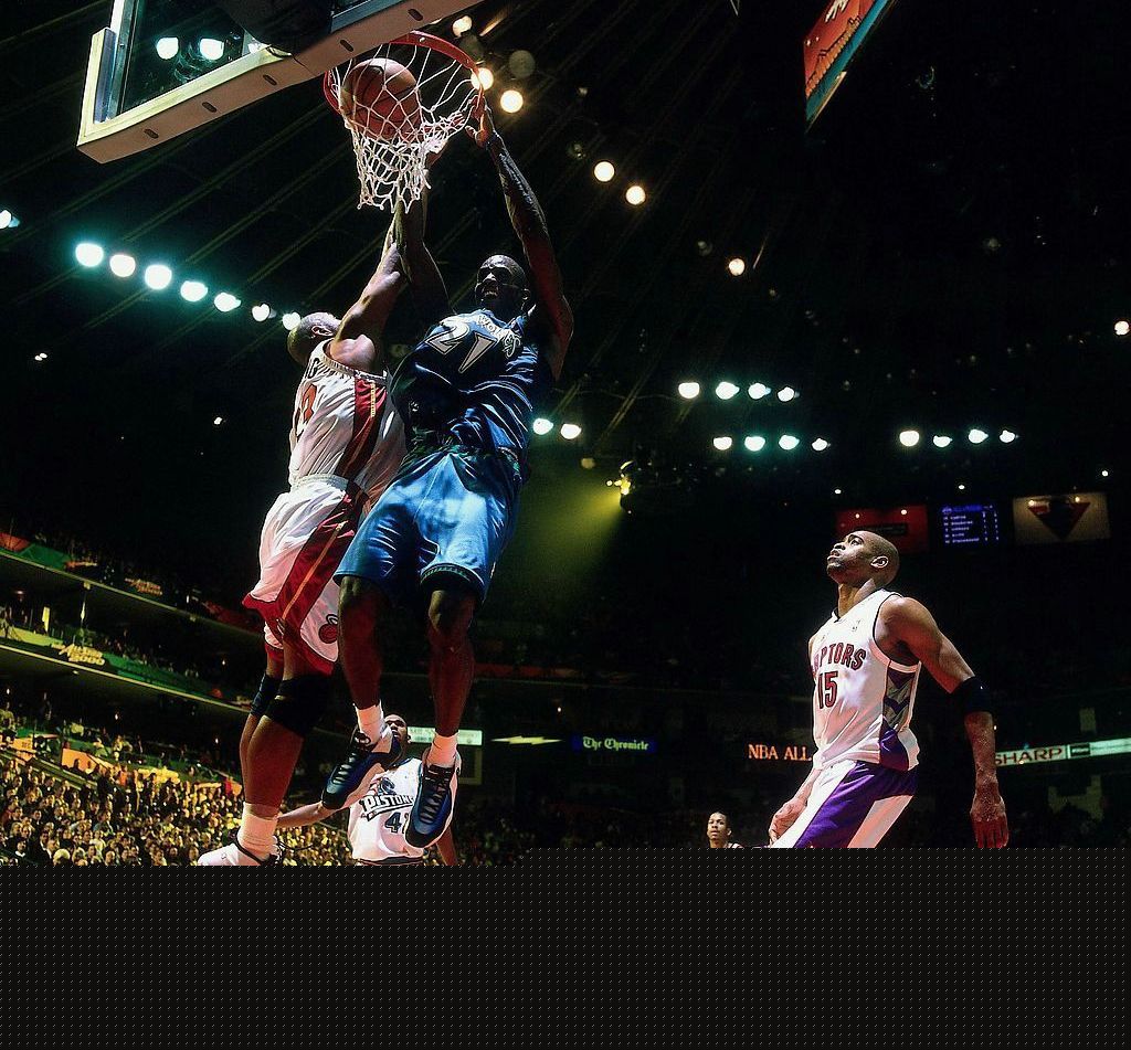 米体：因拉齐奥伤病过多，主席洛蒂托请来神父为球队祝福（米体：伤病潮困扰拉齐奥，洛蒂托邀神父为球队祈福）