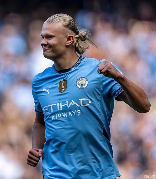 斯帕伊奇庆祝足协杯夺冠：为奖杯感到自豪，更为球队感到骄傲（斯帕伊奇欢庆足协杯封王：奖杯值得自豪，球队更令他骄傲）