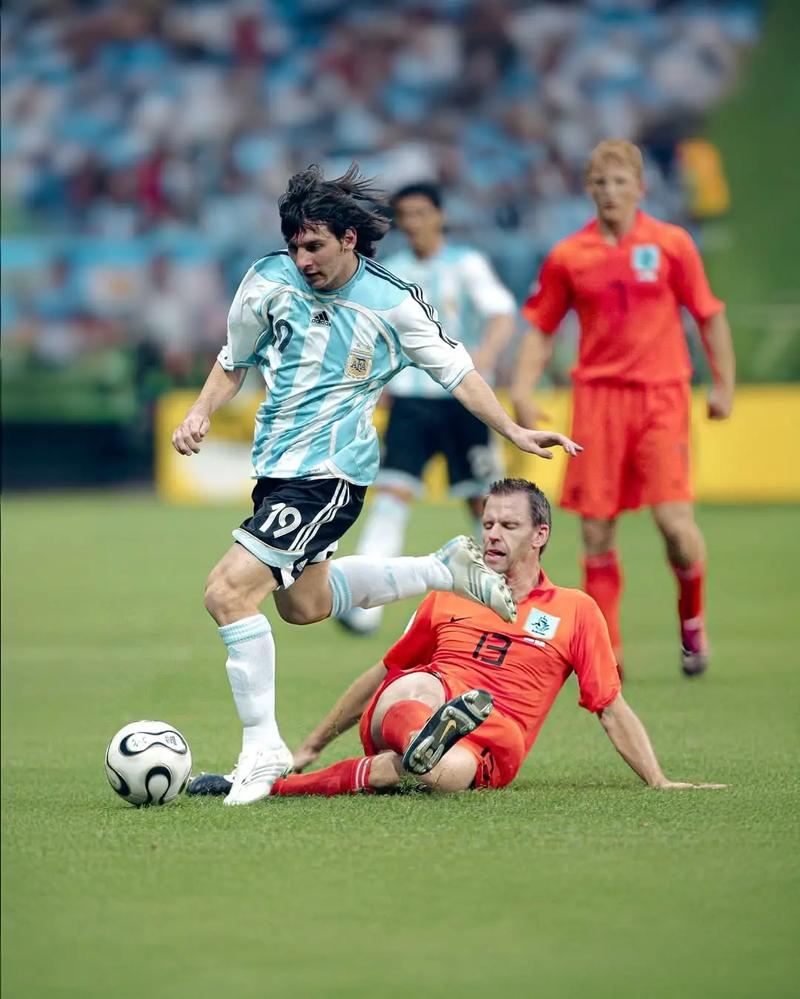 场均4.625球，挪威队创造世欧预小组赛阶段场均最多进球纪录（挪威队以场均4.625球改写世欧预小组赛进球纪录）