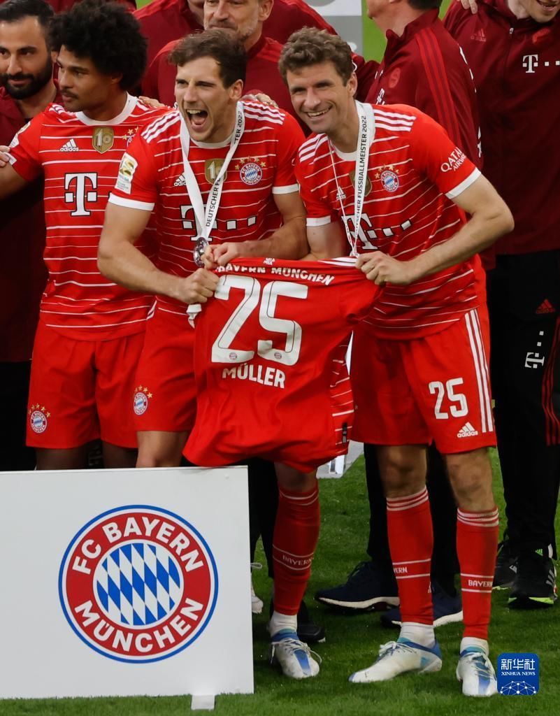 B费战亚美尼亚全场数据：3个进球，8次关键传球，2次抢断（B费对阵亚美尼亚表现：帽子戏法、8次关键传球、2次抢断）