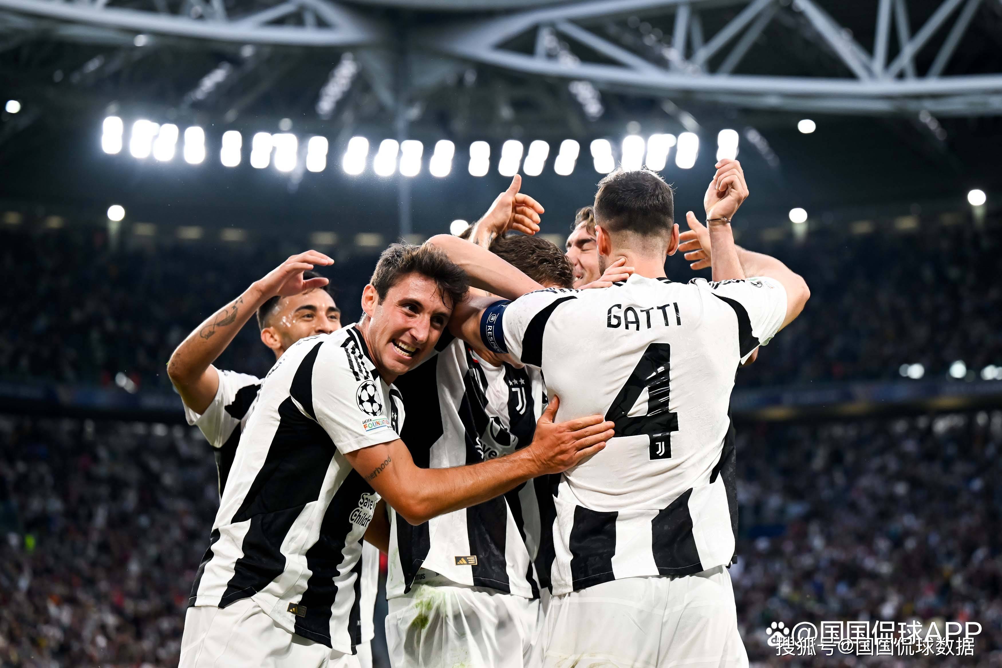 打入制胜球，达尼洛成历史首位两夺欧冠+两夺解放者杯的球员（达尼洛绝杀缔造历史：成首位两夺欧冠、两夺解放者杯的球员）